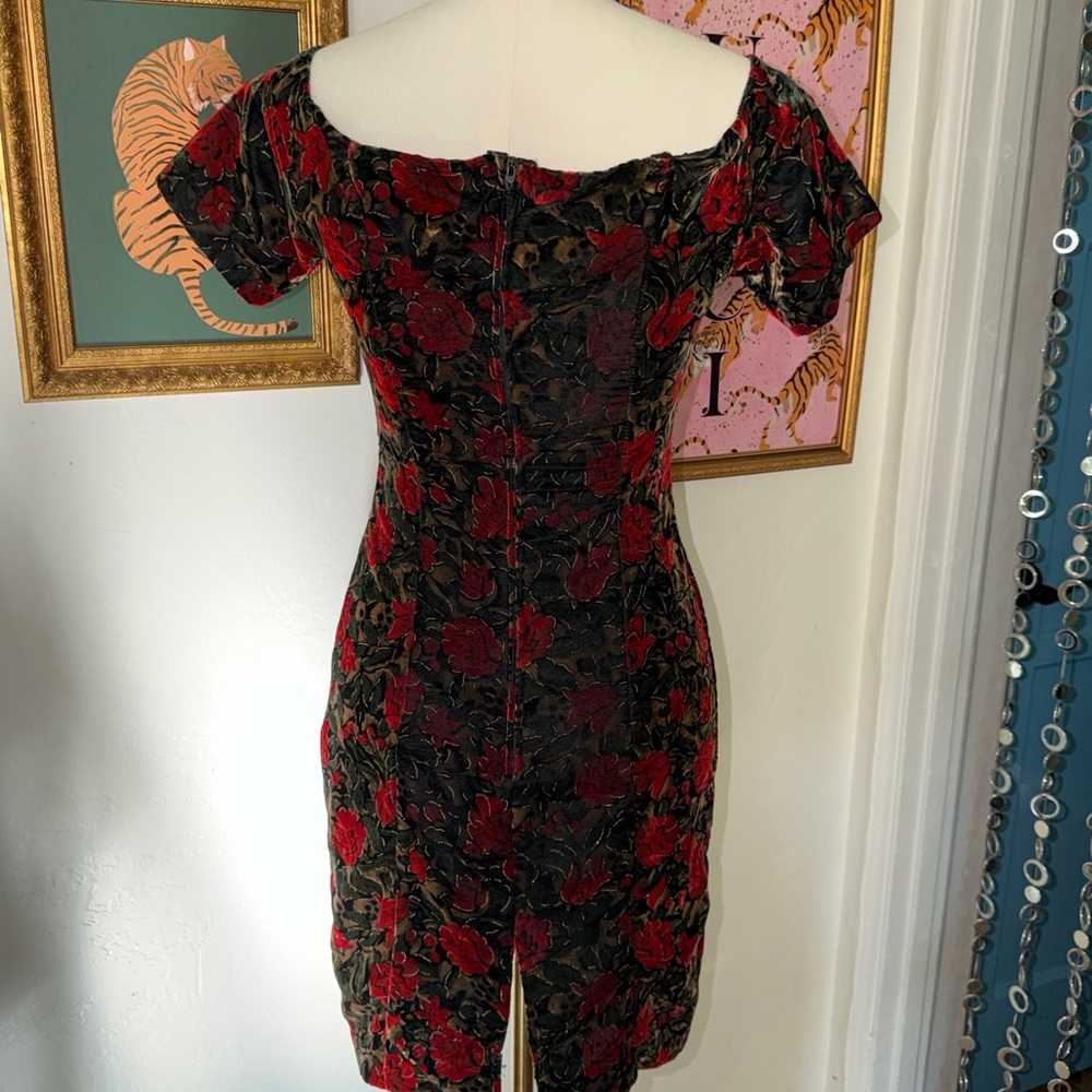 SOLD - Picture 2 of 4